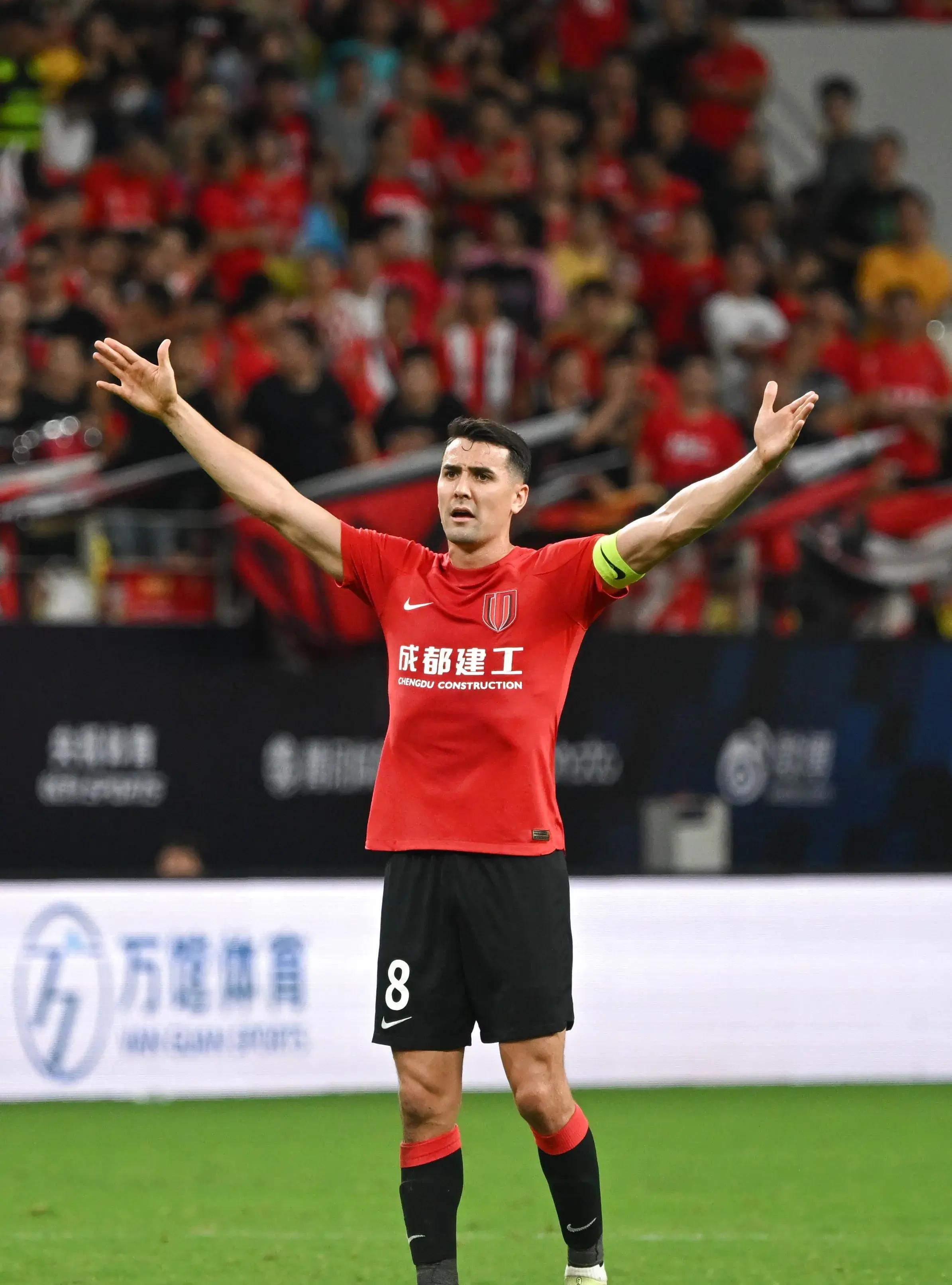 开云中国-赛地聚焦：足总杯清晨热度飙升，布鲁克林篮网防线松动，悬念犹存，资深球员宣示担当的简单介绍